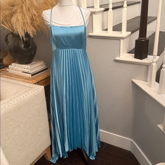 Abercrombie & Fitch Giselle Clasp-Back Pleated Midi Dress Size XL - Picture 3 of 8